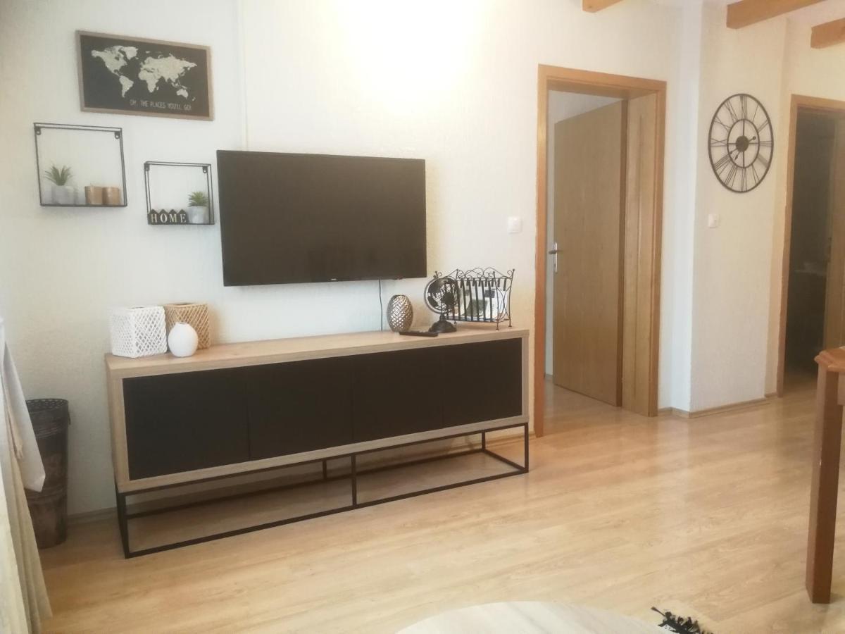 Apartmant & Room Bruna Dreznik Grad ภายนอก รูปภาพ