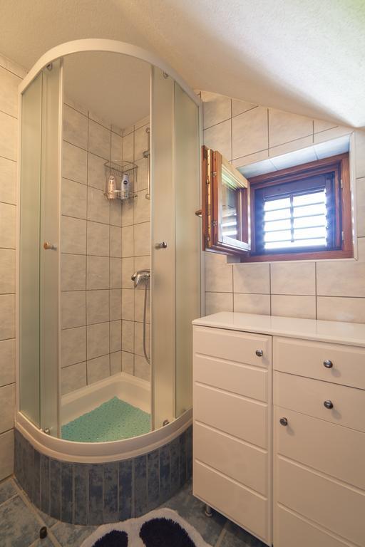 Apartmant & Room Bruna Dreznik Grad ภายนอก รูปภาพ